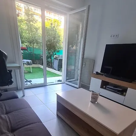 Menton, Appartement/jardin, Proche Et Centre *